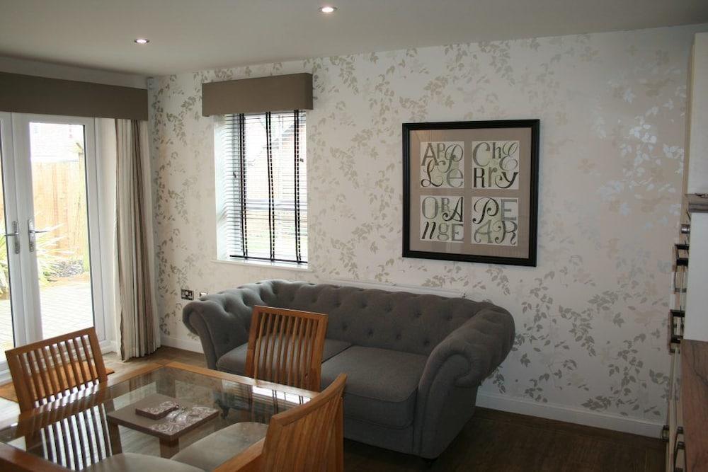 Birchover Chartley Road