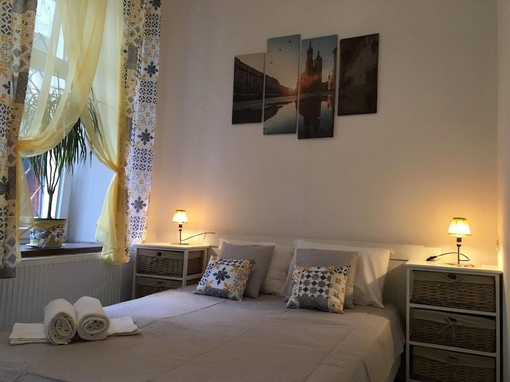 Old Cracow Apartments