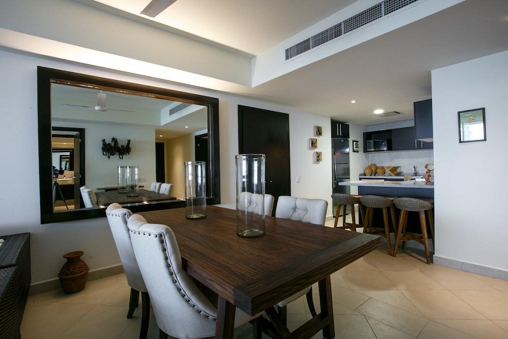 Wake Up To Sounds Of The Ocean Condo