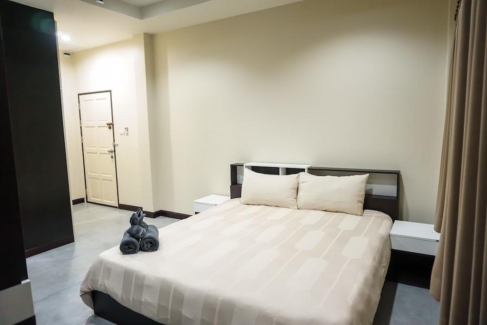 Family Villa Iona with Private Pool