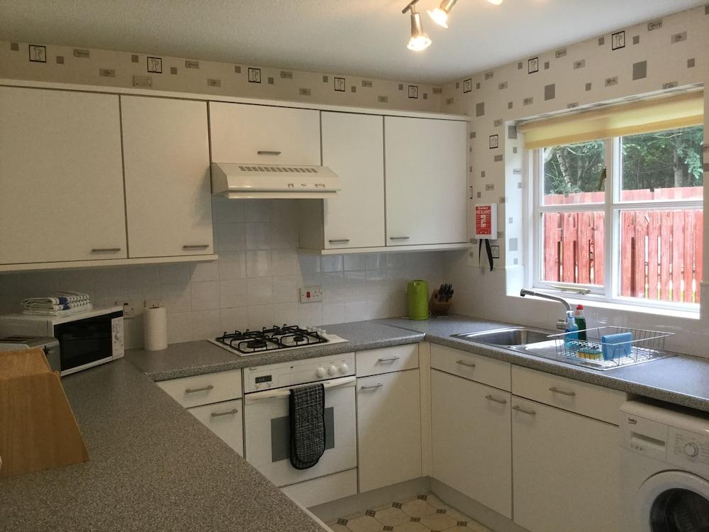 Inverness Apartments - Castle Heather