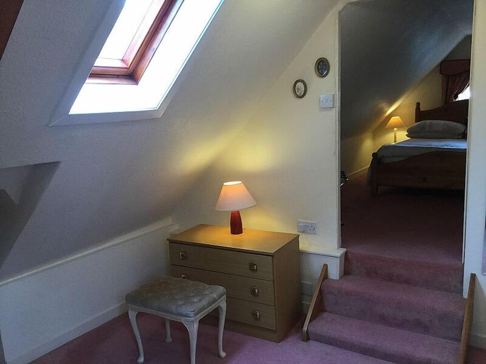 Inverness Apartments - Old Cottage