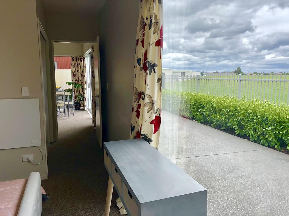 Lovely Sunny Home Sweet Home