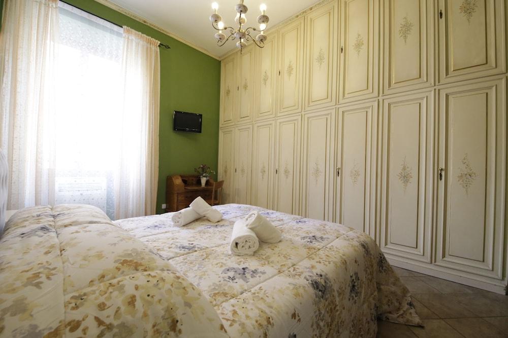 Albachiara Guest House