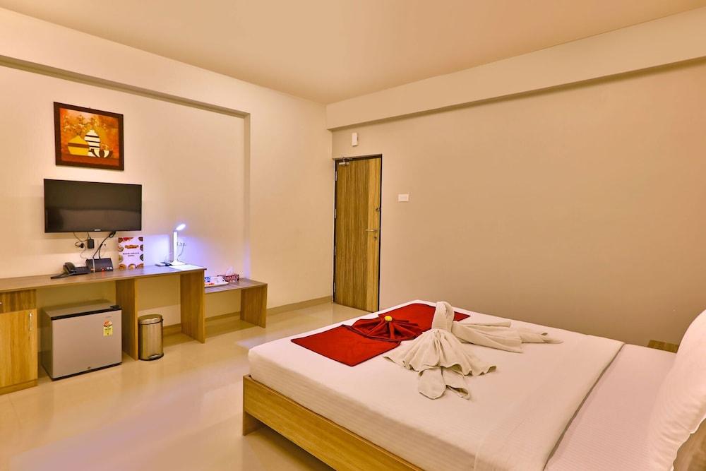 Downtown Business Hotel