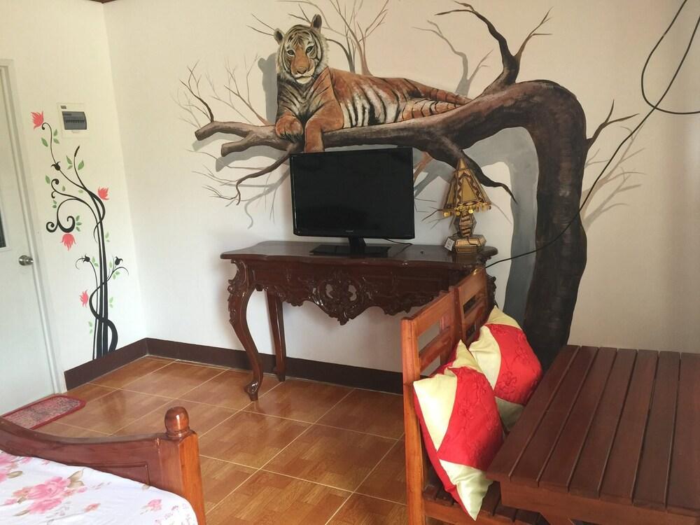 Precia Villavert Beach Resort