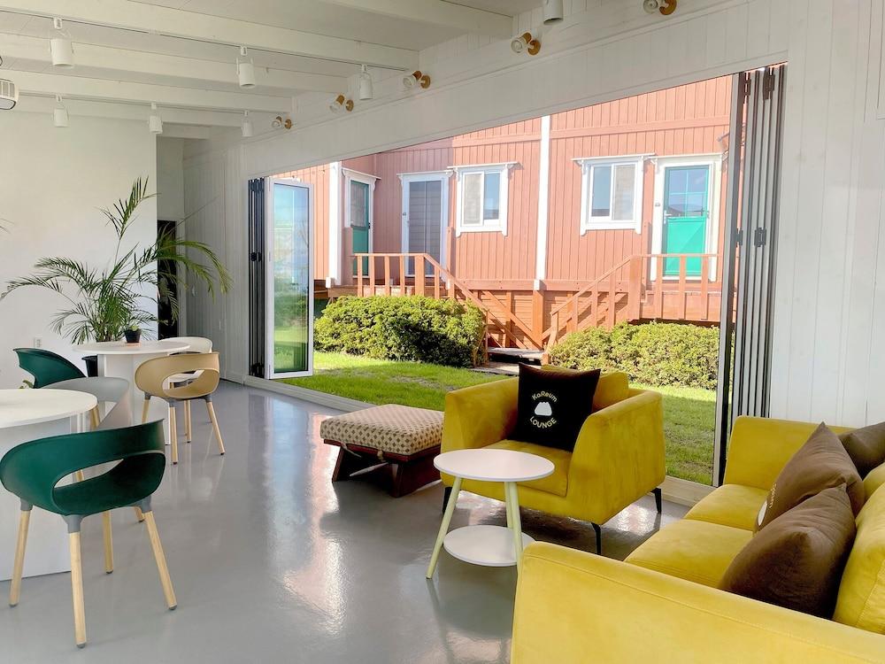 Breakfast at Tiffany's Pension