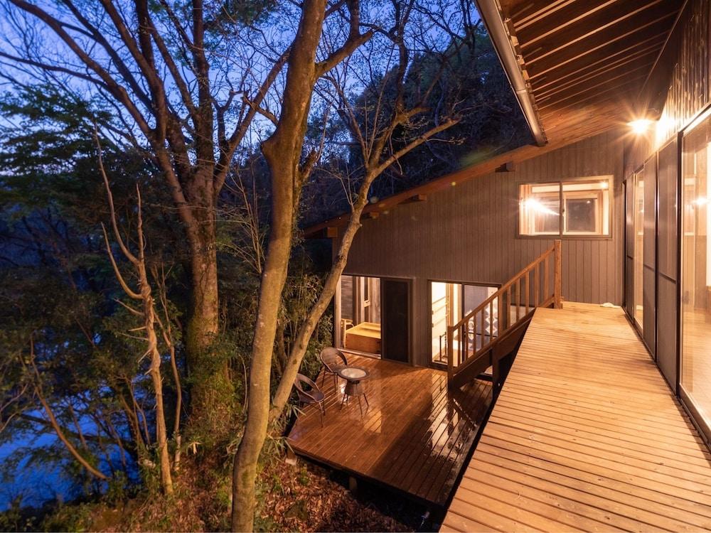 Hanarenoyado Sennomori