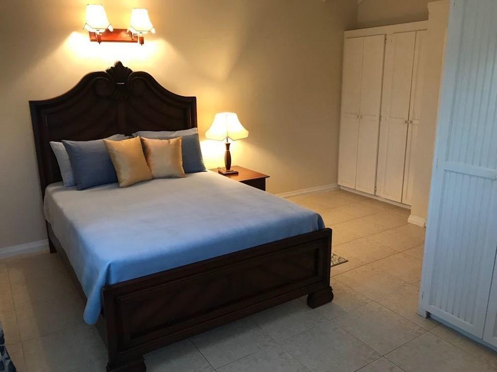 Rowans Park - Luxury Apartment