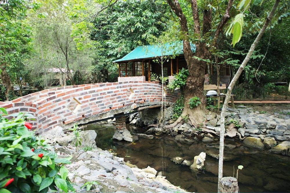 Long Phuong Homestay
