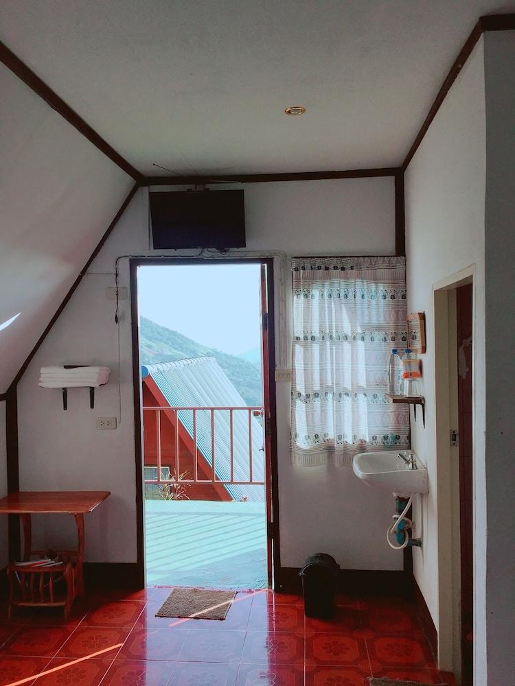 Ukrist Farm Hill Resort