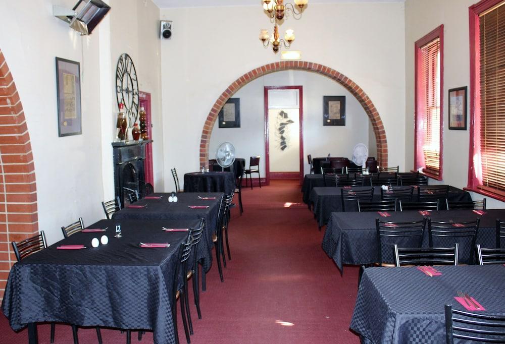 Royal Exchange Hotel