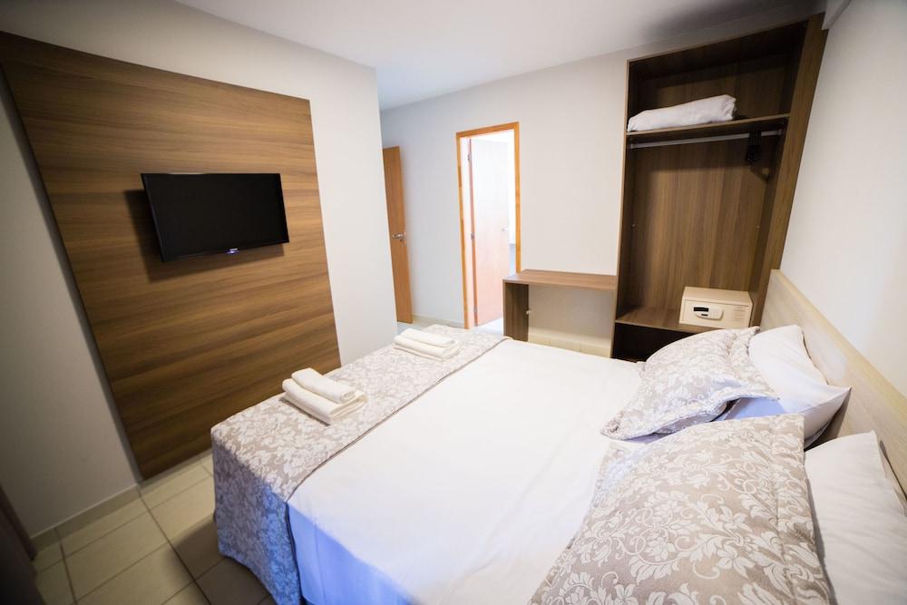 Serra Madre Residence