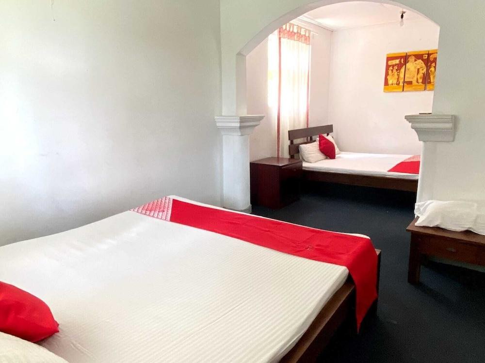 The Kandy Mount Layathraa