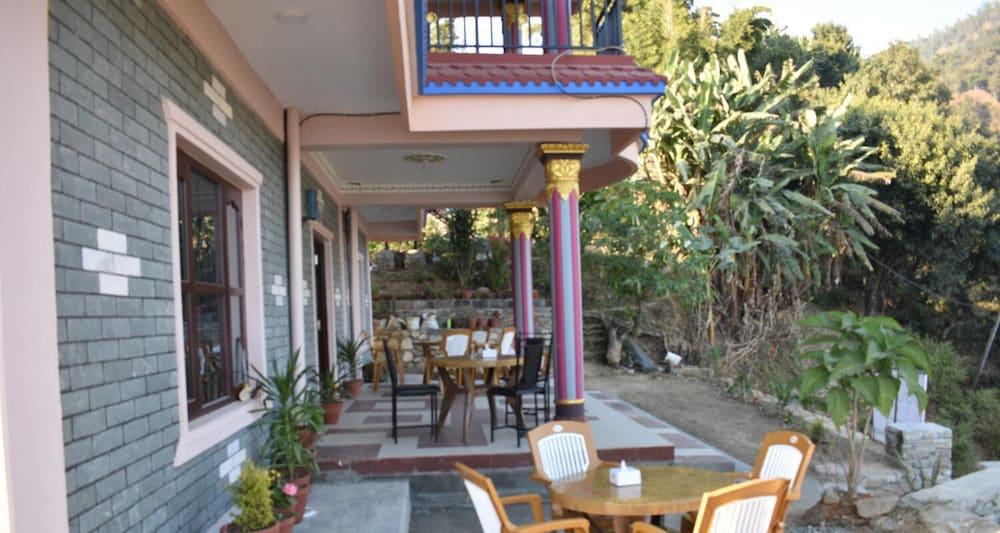 360 Lakefront Restro and Lodge