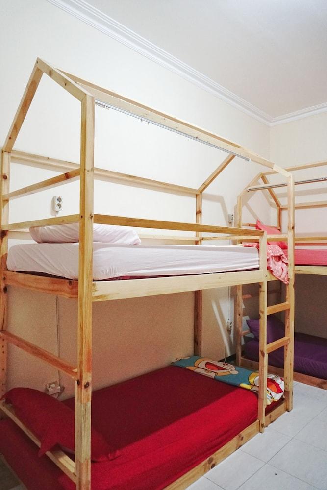 Green Surabaya Homey