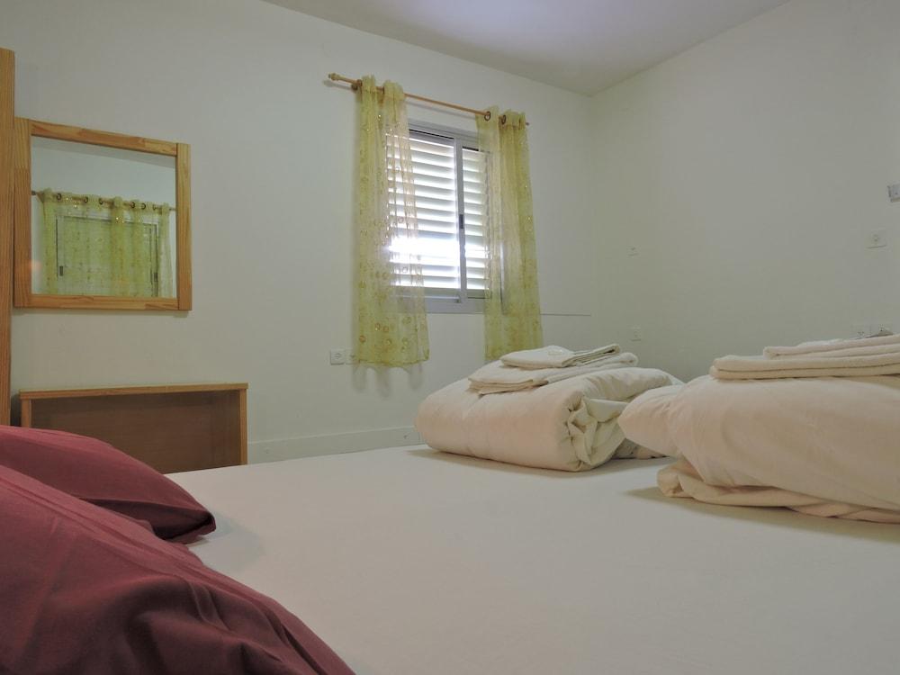 Jordan Valley Birding Lodge