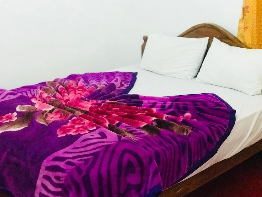 Nuwara Eliya Redrock Guest