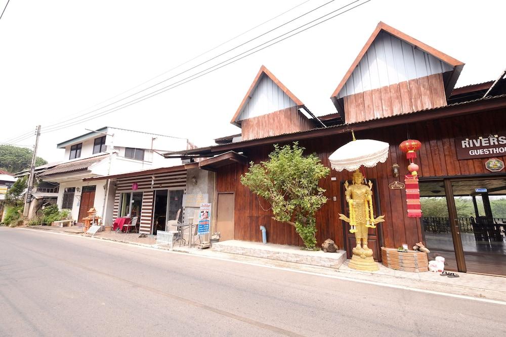 Riverside View Guesthouse