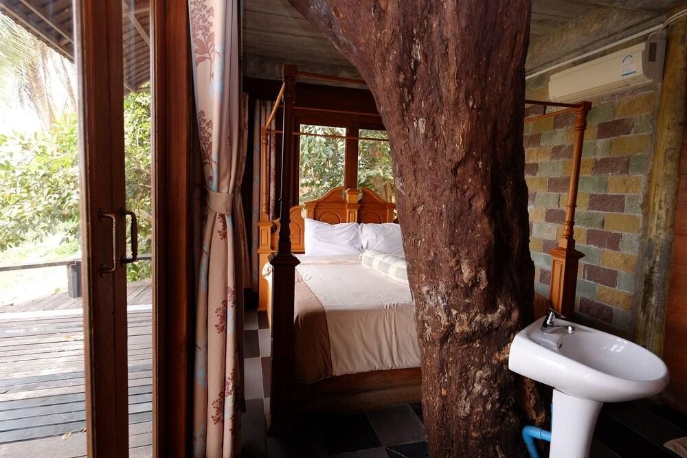 P&P Coffee & Resort Mae Sariang