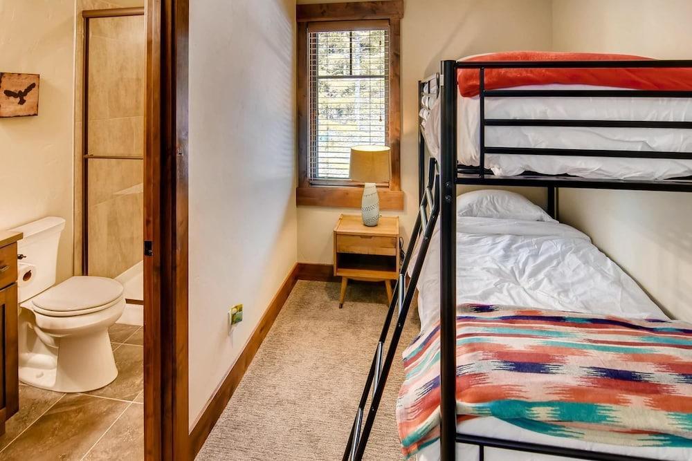 Arrowhead Lodge in Suncadia Home