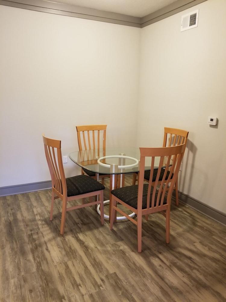 Tropical Waterview Escape