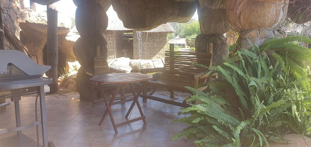 Bushmans Rock Country Lodge