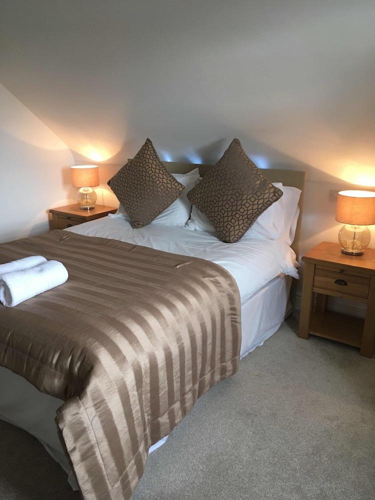 The Rocks Bed & Breakfast