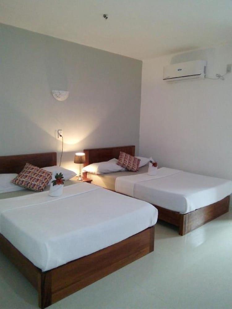 La Casa Teresa Beach Resort