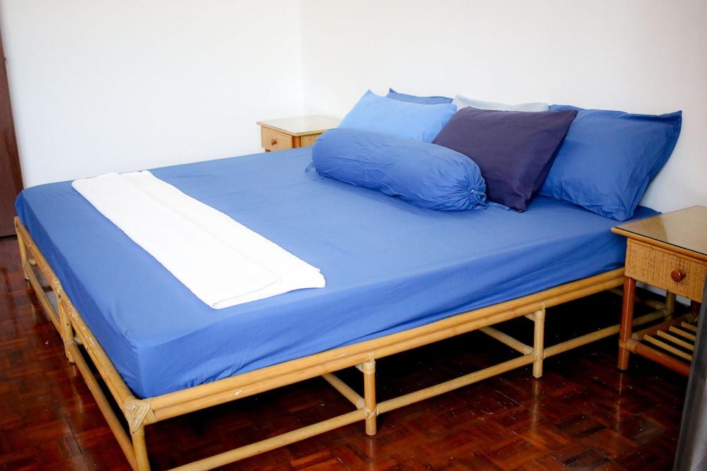 Sixteen Miami Batu Ferringhi