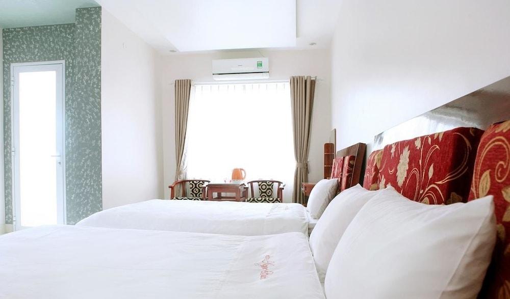 Ngoc Bach Hotel
