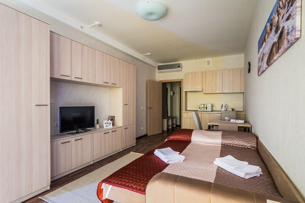 Panoramic Apartments S16