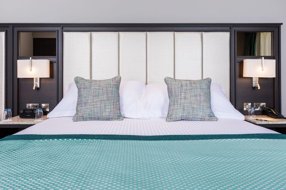 Grand Central Hotel Belfast