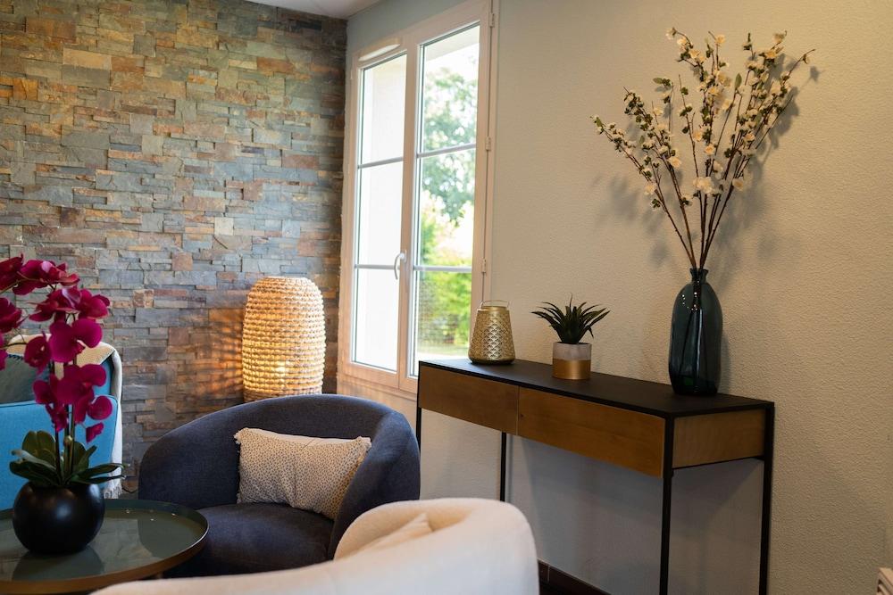 Brit Hotel Confort La Tour Blanche