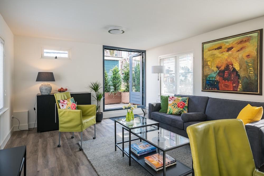 Houseboat Lady Jane Amsterdam