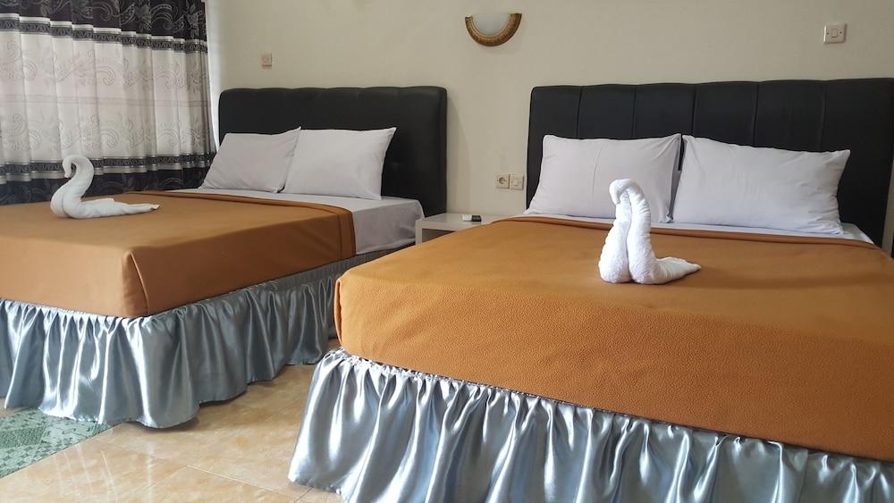 Metro Malioboro Living