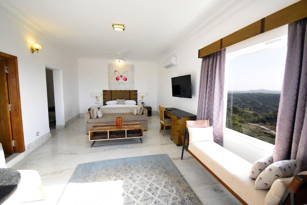 Fateh Safari Suites by Fateh Collection