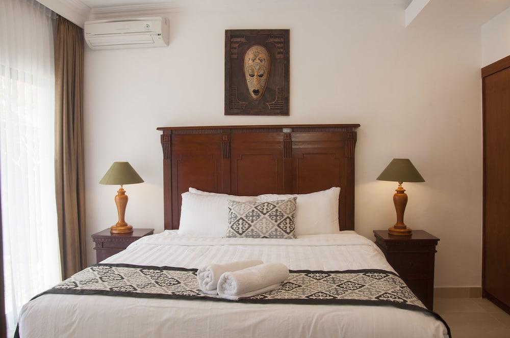 Bali Paradise Heritage by Prabhu