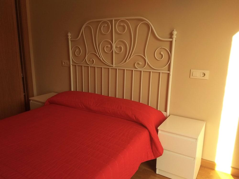 Apartamentos Playa Catedrales 3000