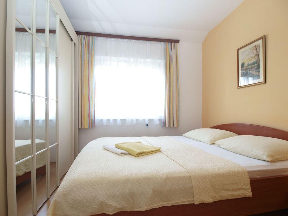 Apartment  Anica 770