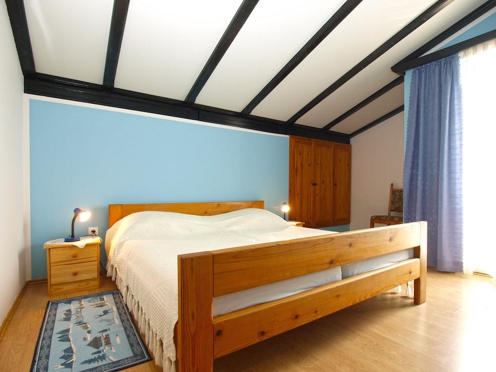 Apartments Dragica 1251