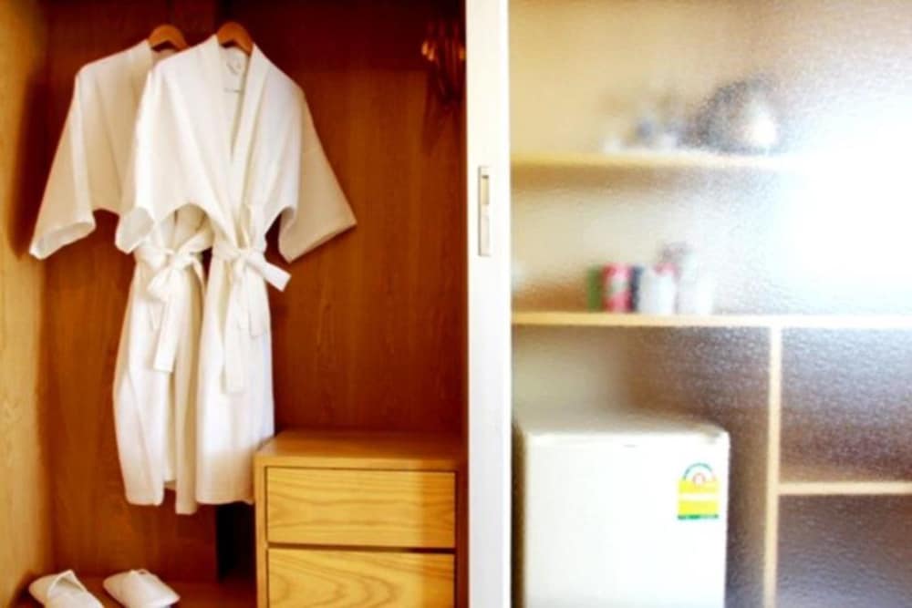 Thatphanom River View Hotel