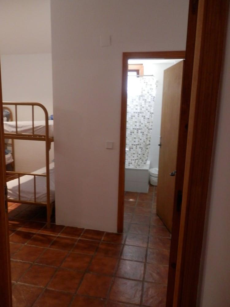 Albergue Restaurante Salto de Bierge - Hostel