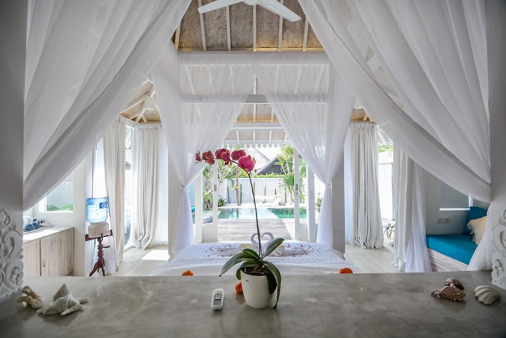 Mahi Mahi Villa & Suites