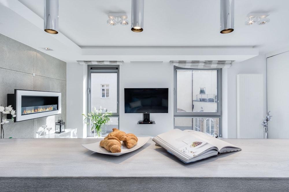 Elite Apartments Old Town Prestige