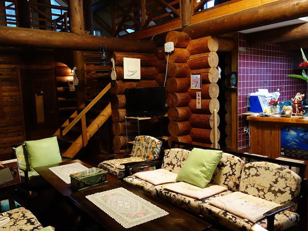 Log Pension Izumigamori