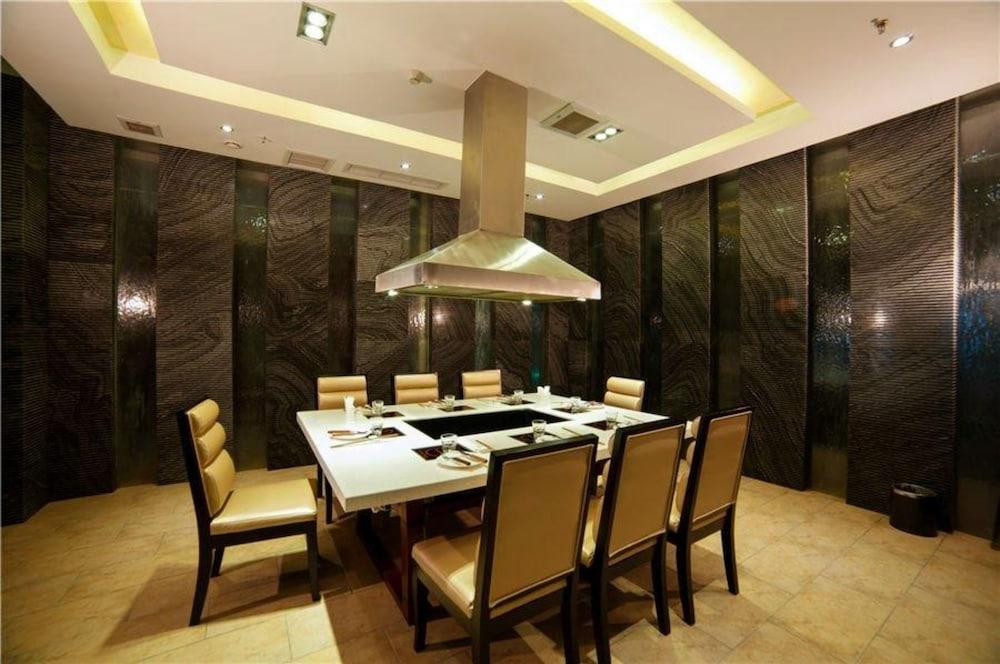 Galaxy Minyoun Chongqing Xiannv Mountain Resort