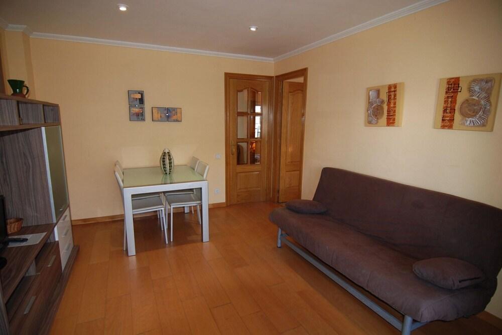 Bellfort Zeus Apartments Salou