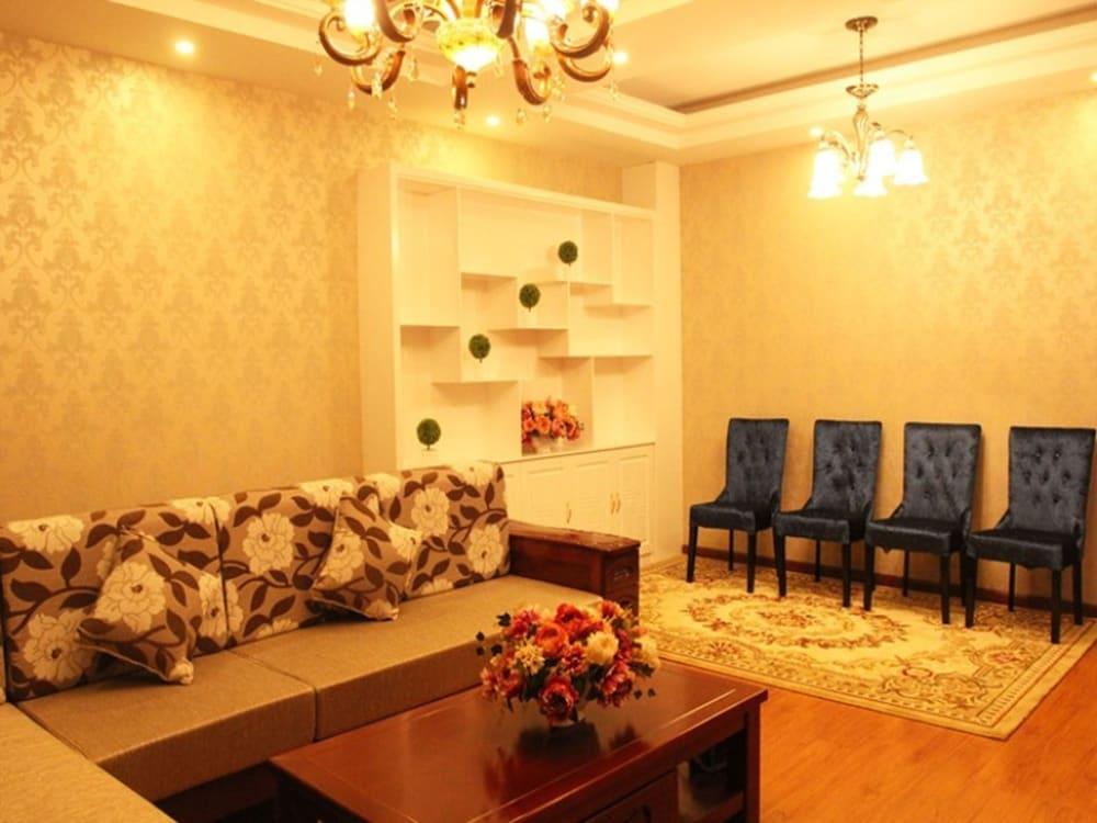 GreenTree Inn ZhangJiaKou XiaHuaYuan District XinChen Road Express Hotel