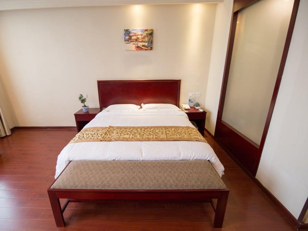 GreenTree Inn GuangDe County ZhongYang LeCheng Hotel